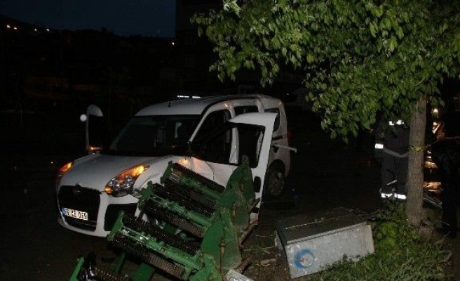 Yozgat’ta Polis Aracı Kaza Yaptı: 2 Polis Yaralı