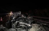 Bursa'da kamyona arkadan çarpan otomobilin sürücüsü öldü
