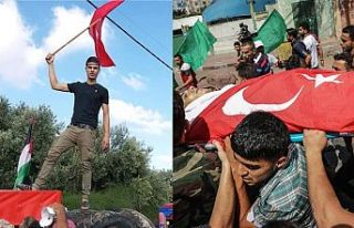Gazze şehidini Türk bayrağıyla uğurladı