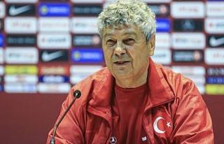 A Milli Futbol Takımı Teknik Direktörü Lucescu:...