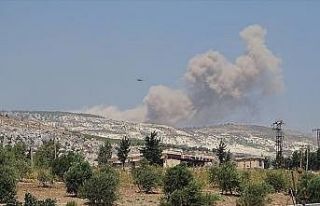 Rusya ve Esed güçleri İdlib ve Hama'da sivil yerleşimler...