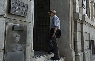 Yunanistan krizde bir çeyreğini kaybetti