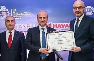 Ulaştırma ve Altyapı Bakanı Turhan: İstanbul...