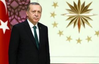Erdoğan: Cumhuriyetimizi ileriye taşıma sorumluluğunu...