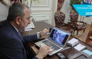 Adalet Bakanı Gül 3 fotoğrafa oy verdi