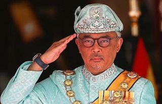 Malezya'nın yeni kralı görevine başladı
