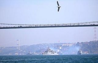 'Mavi Vatan 2019 Tatbikatı' tamamlayan gemiler İstanbul...