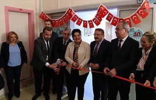 Türkiye'nin ilk çocuk obezite merkezi İzmir'de...