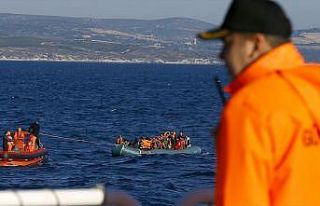Ege'de 3,5 ayda 10 bin düzensiz göçmen yakalandı
