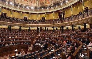 İspanya'da yeni yasama dönemi polemiklerle açıldı