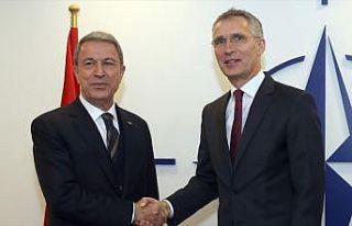 Akar ile NATO Genel Sekreteri Stoltenberg görüştü