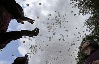 Balonlar gökyüzüne İdlib için bırakıldı