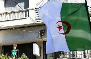 Cezayir cumhurbaşkanlığı seçiminin iptalinden...