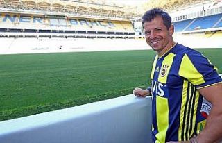 Fenerbahçe Kulübü: Emre Belözoğlu kaptanlık...