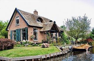 Hollanda'nın Venedik'i Giethoorn köyü