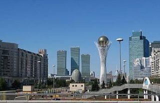 Kazakistan stratejik hamlelerle finansta liderlik...