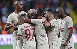 5 kırmızı kartın çıktığı maçın galibi Galatasaray