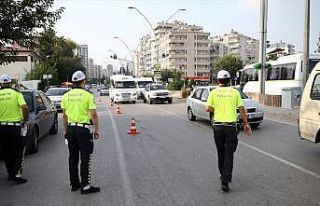 Kurban Bayramı'nda 116 bin 236 trafik personeli görev...
