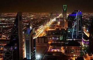 Suudi Arabistan ilk kez turist vizesi verecek