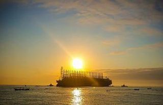 Türk gemisi Senegal'e ışık olacak