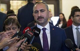Adalet Bakanı Gül: Yargıya güven artırıcı çalışmalar...