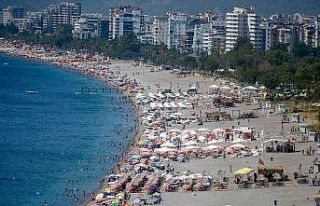 Antalya turizmde tüm yılların rekorunu kırdı