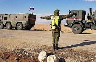 Rus takviye birlikleri Türkiye-Suriye sınırına...