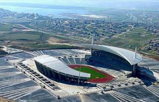 'Atatürk Olimpiyat Stadı'nın üstünü kapatarak...