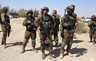 İsrail askerleri Kudüs'te Filistinli bedevilere...
