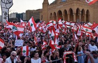 Lübnan'da protestoculardan eylemlere devam çağrısı