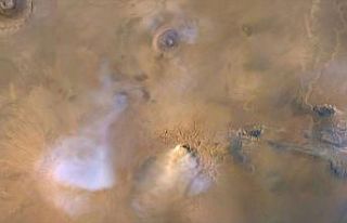 Mars'taki kum fırtınaları gezegeni 'toz kuleleriyle'...