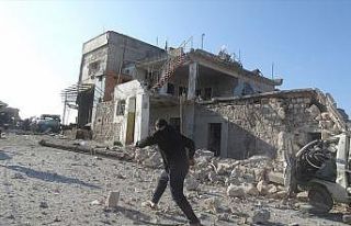 İdlib'deki askeri muhalifler Esed rejiminden 7 köyü...