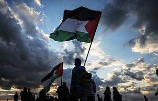 İsrail askerleri Gazze sınırında 27 Filistinliyi...