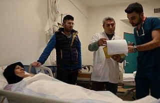 Türkiye sınırın diğer tarafındaki hastalara...