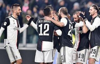 Juventus, Roma'yı İtalya Kupası'ndan eledi