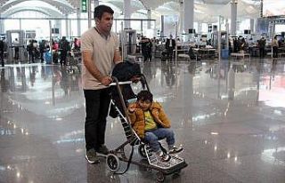 İstanbul Havalimanı'nda ücretsiz bebek arabası...