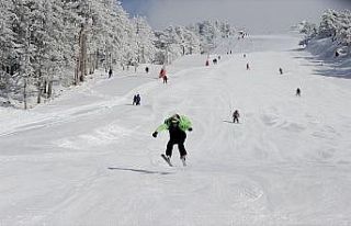 Murat Dağı'nda kayak yapmayı öğrenmek bedava