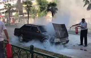 Bursa'da seyir halindeki araç yandı