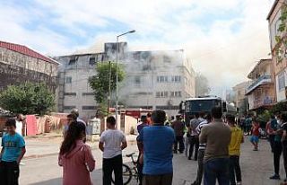 GÜNCELLEME - Bursa'da tekstil fabrikasındaki yangın...