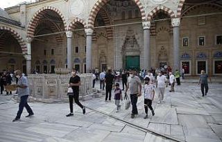Selimiye Camisi'nde bayram namazı coşkusu
