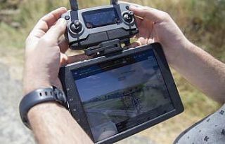 Trakya'da enerji nakil hatlarının bakımı drone...
