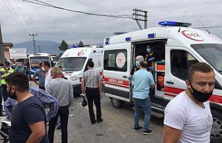 Sakarya'da zincirleme trafik kazası: 17 yaralı