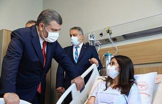 Sağlık Bakanı Fahrettin Koca, Bursa Şehir Hastanesi'ni...