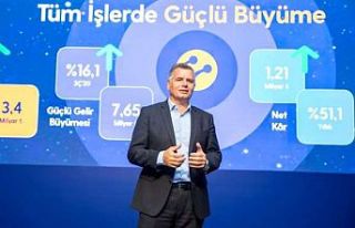 Turkcell 9 ayda 1,1 milyon net faturalı müşteri...