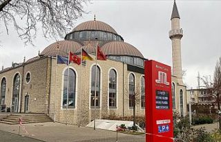 Almanya'da camiye İslamofobik içerikli mektup...