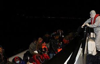 Çanakkale açıklarında 23 sığınmacı kurtarıldı