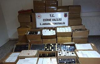 Edirne'de 5 bin 164 kaçak parfüm ele geçirildi