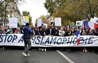 Fransa hükümeti Müslümanları hedef alan yasa...