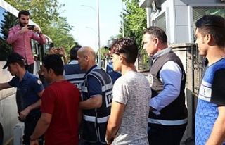 Kırklareli'nde 24 sığınmacı yakalandı