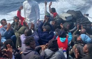 Çanakkale açıklarında 9 sığınmacı kurtarıldı